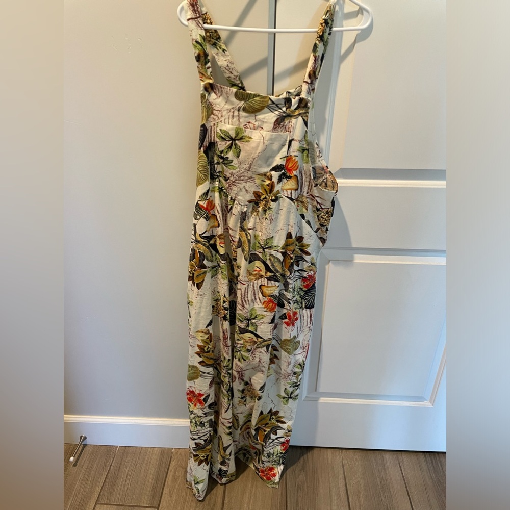 Light weight, floral very cute Overalls